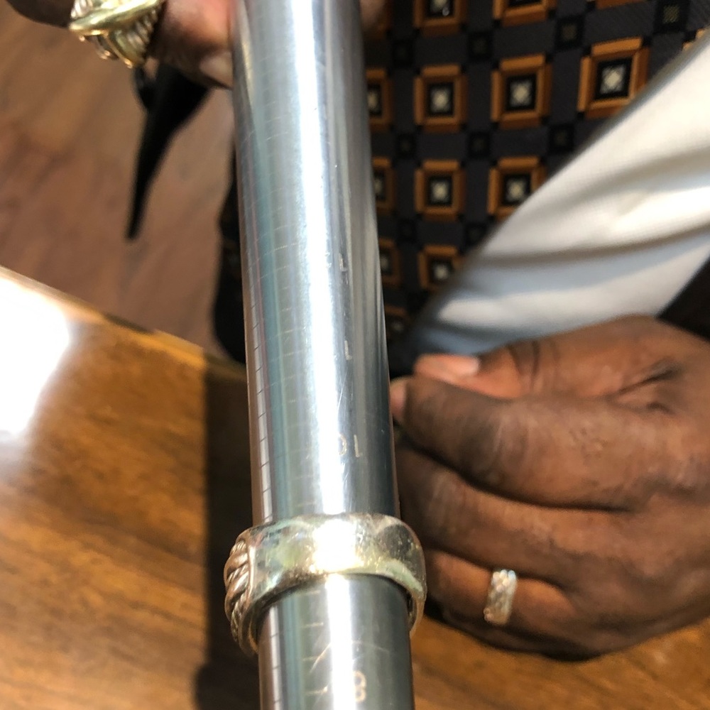 Authentic David Yurman Ring - Picture 5 of 5